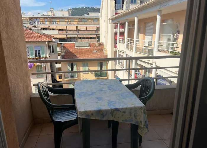 Magnifique 2 Pieces Centre Nice